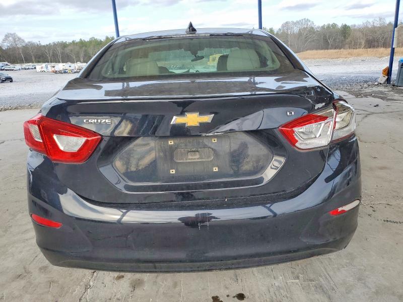 Photo 6 from auction – 2018 CHEVROLET CRUZE LT with VIN 1G1BE5SM9J7213019