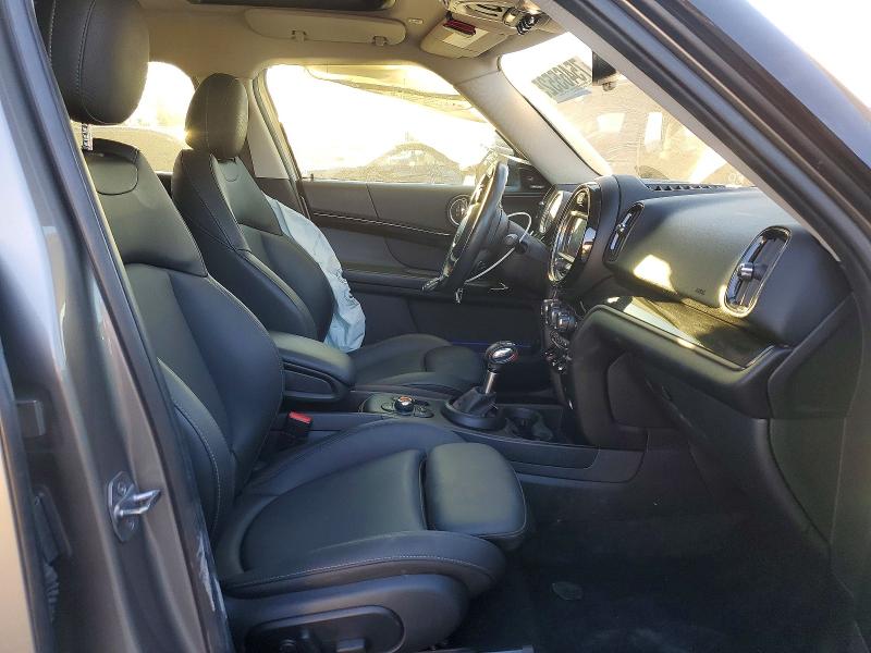 Photo 7 from auction – 2019 MINI COOPER S C with VIN WMZYT5C55K3G93747