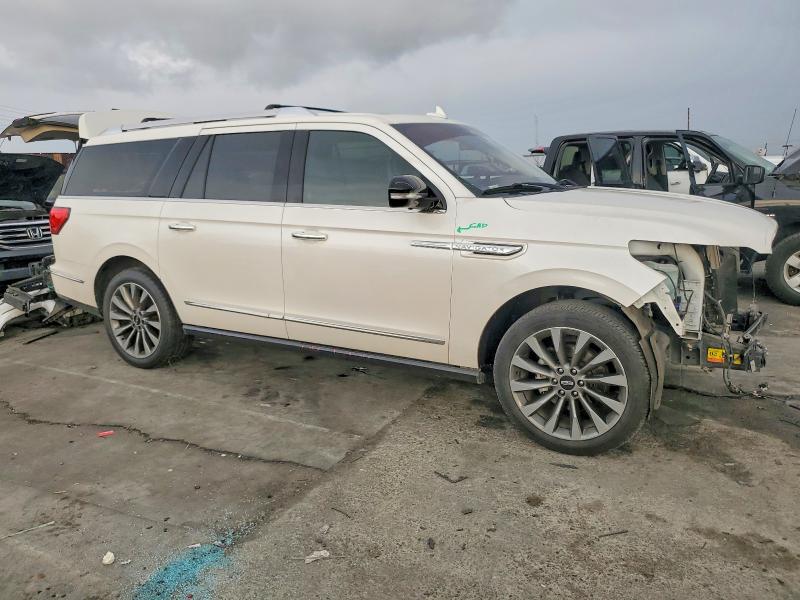 Photo 4 from auction – 2018 LINCOLN NAVIGATOR with VIN 5LMJJ3HT8JEL05440