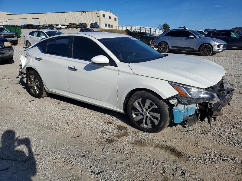 Photo 4 from auction – 2019 NISSAN ALTIMA with VIN 1N4BL4BV3KC232955