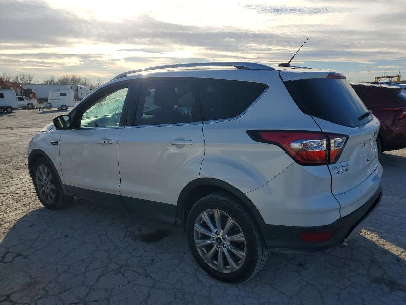 Снимка 2 от търг – 2017 FORD ESCAPE с VIN 1FMCU0JD5HUA32199