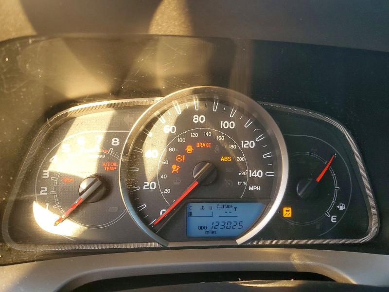 Photo 9 from auction – 2015 TOYOTA RAV4 LE with VIN 2T3BFREV0FW279275