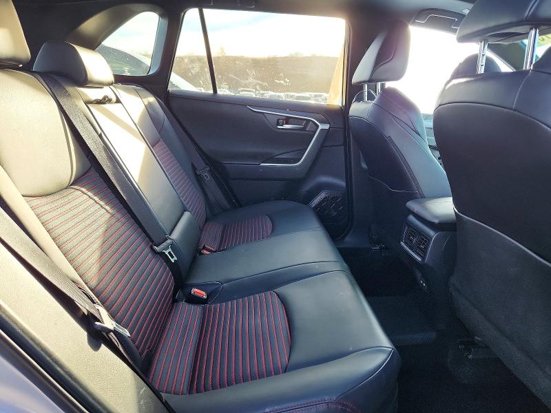 Photo 11 from auction – 2024 TOYOTA RAV4 PRIME with VIN JTMEB3FVXRD199617
