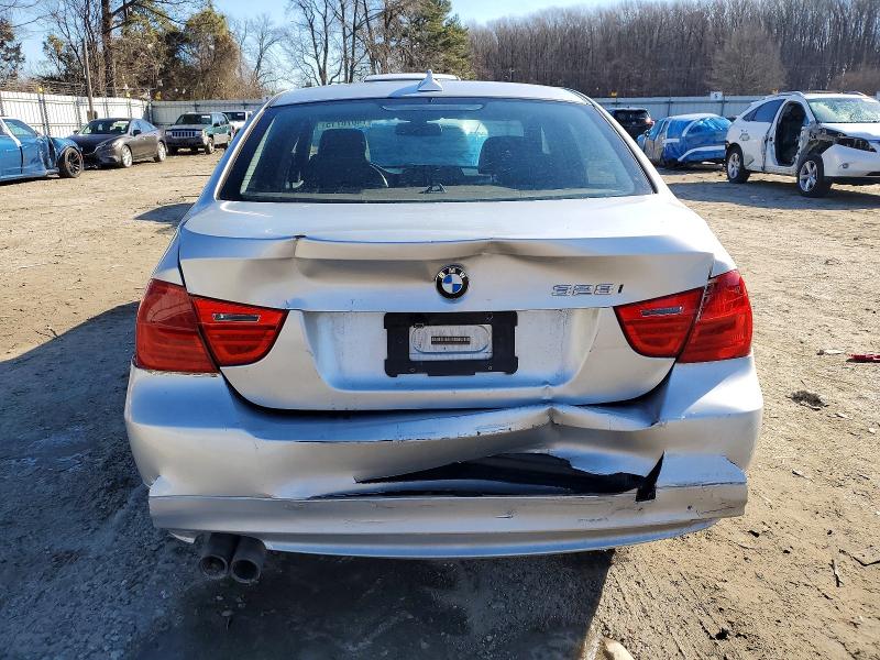Photo 6 from auction – 2009 BMW 328 with VIN WBAPH57599NM32279