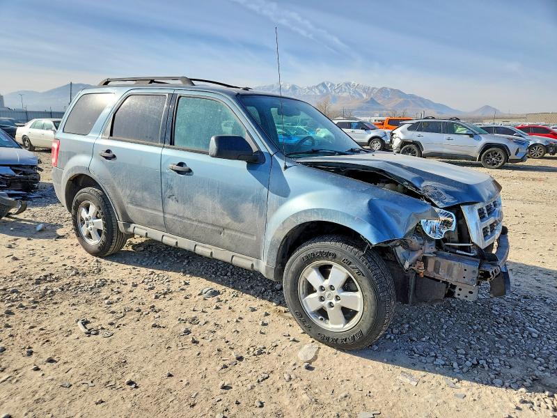 Photo 4 from auction – 2010 FORD ESCAPE with VIN 1FMCU9DG8AKC72200