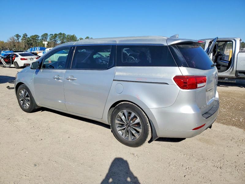 Photo 2 from auction – 2015 KIA SEDONA EX with VIN KNDMC5C15F6064101