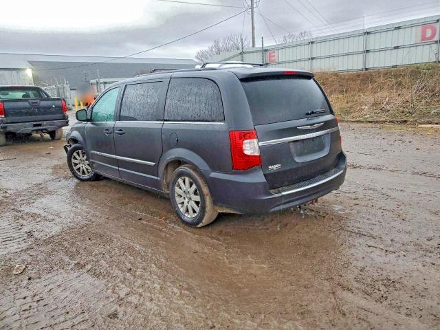 Photo 2 from auction – 2011 CHRYSLER TOWN & COU with VIN 2A4RR8DGXBR677725
