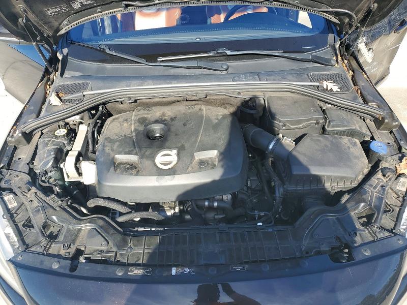 Photo 11 from auction – 2015 VOLVO V60 PREMIE with VIN YV140MEB0F1186803