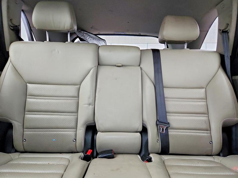 Photo 10 from auction – 2016 KIA SORENTO with VIN 5XYPH4A14GG012937