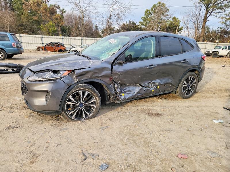 FORD ESCAPE 2022 with VIN 1FMCU0BZ7NUB08303 - Photo from auction