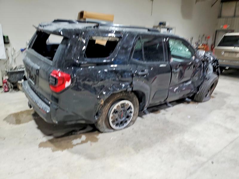 Photo 3 from auction – 2025 TOYOTA 4RUNNER LI with VIN JTEVB5BR5S5017662