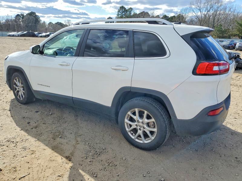 Photo 2 from auction – 2016 JEEP CHEROKEE L with VIN 1C4PJLCB5GW143902