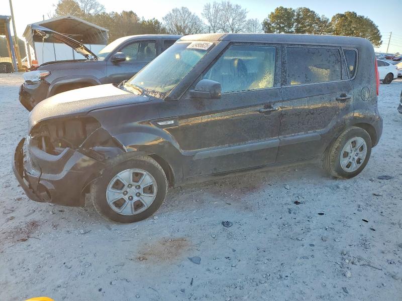 KIA SOUL 2013 with VIN KNDJT2A51D7603263 - Photo from auction