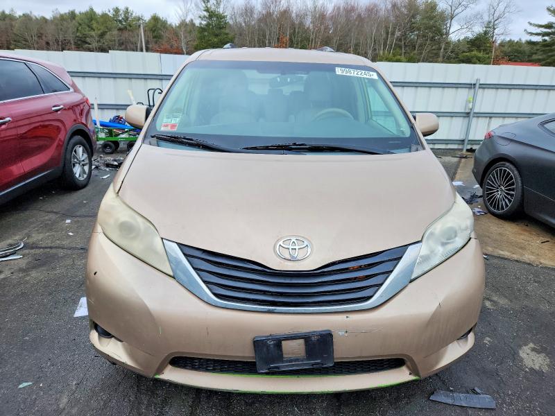 Zdjęcie 5 z aukcji – 2014 TOYOTA SIENNA z VIN 5TDKK3DCXES447853