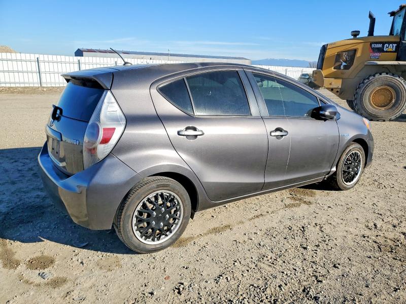 Photo 3 from auction – 2014 TOYOTA PRIUS C with VIN JTDKDTB31E1558091