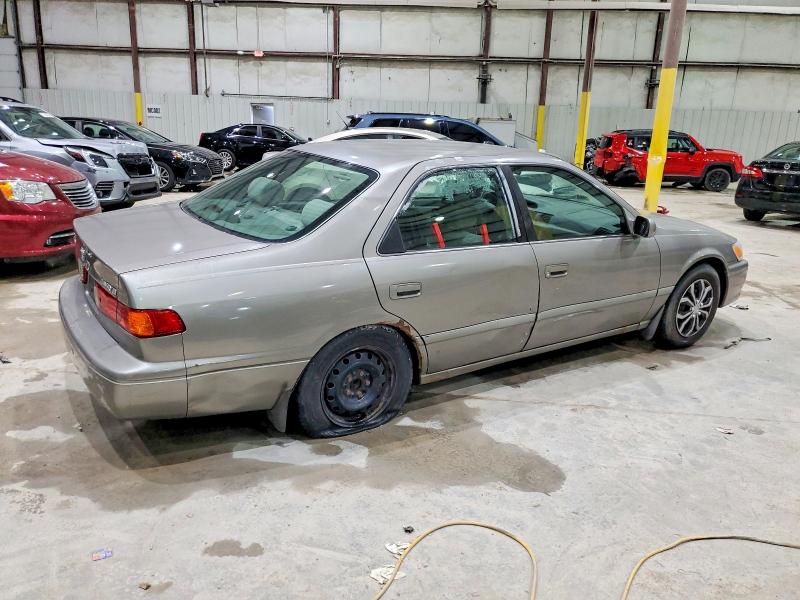 Photo 3 from auction – 2000 TOYOTA CAMRY with VIN 4T1BG22KXYU693108