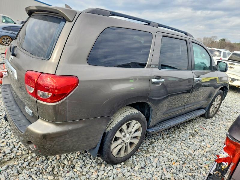 Photo 3 from auction – 2011 TOYOTA SEQUOIA with VIN 5TDKY5G13BS031708