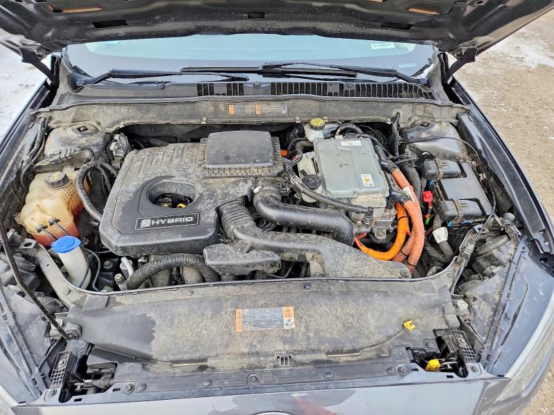 Photo 11 from auction – 2018 FORD FUSION with VIN 3FA6P0LU5JR201937
