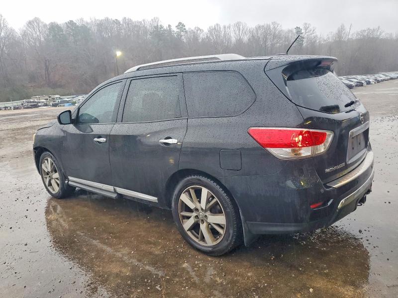 Photo 2 from auction – 2015 NISSAN PATHFINDER with VIN 5N1AR2MN0FC671196