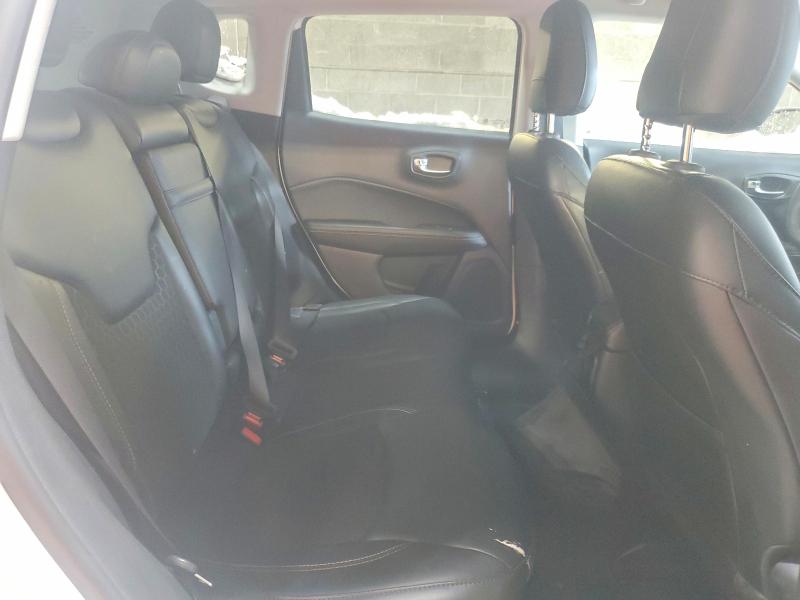 Photo 11 from auction – 2018 JEEP COMPASS with VIN 3C4NJDBBXJT485616