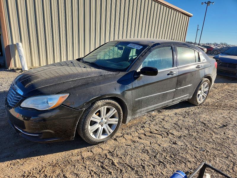 CHRYSLER 200 TOURIN 2013 with VIN 1C3CCBBB1DN714702 - Photo from auction