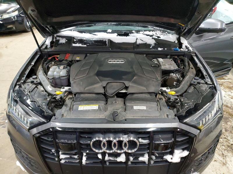Photo 12 from auction – 2020 AUDI Q7 PRESTIG with VIN WA1VXAF7XLD004625