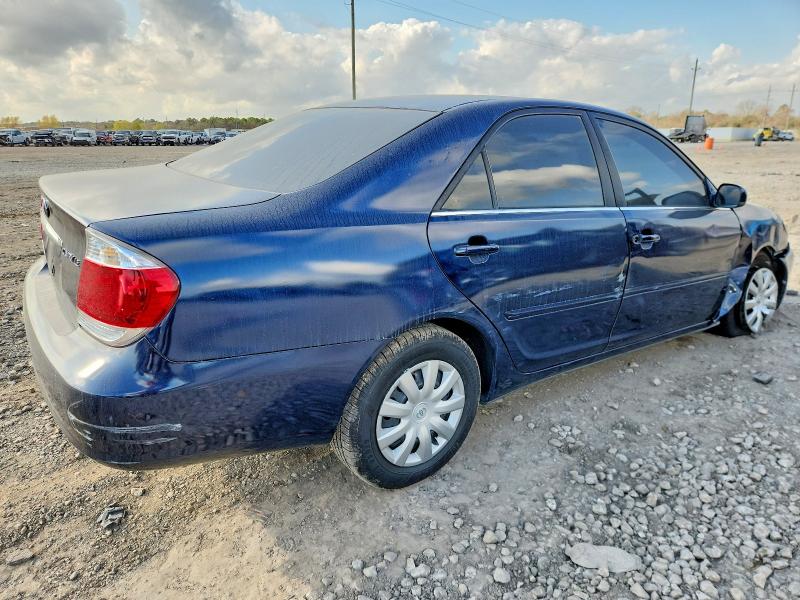 Photo 3 from auction – 2005 TOYOTA CAMRY with VIN 4T1BE32K15U403930