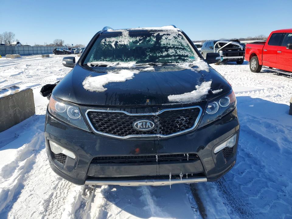 Photo 5 from auction – 2011 KIA SORENTO SX with VIN 5XYKW4A25BG176165