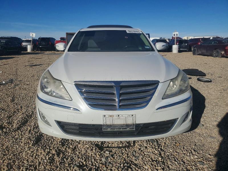 Photo 5 from auction – 2013 HYUNDAI GENESIS 3. with VIN KMHGC4DD7DU232390