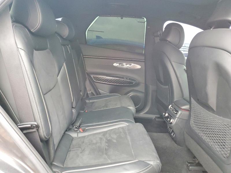 Photo 10 from auction – 2022 GENESIS GV70 with VIN KMUMCDTC3NU036672