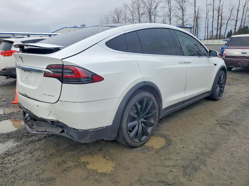 Photo 3 from auction – 2020 TESLA MODEL X with VIN 5YJXCBE21LF249506
