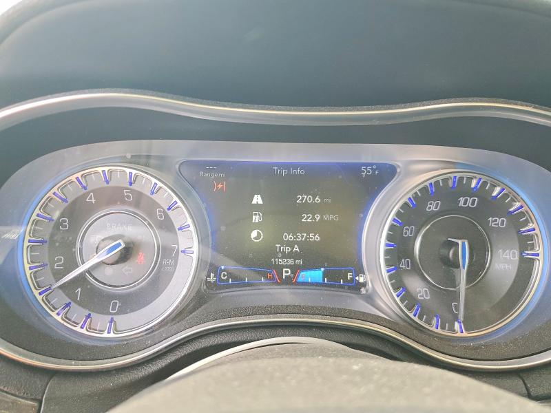 Foto 9 de la subasta – 2018 CHRYSLER 300 LIMITE con VIN 2C3CCAKG6JH165248