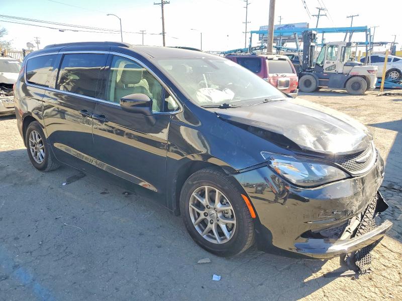 Photo 4 from auction – 2021 CHRYSLER VOYAGER with VIN 2C4RC1DG7MR570391