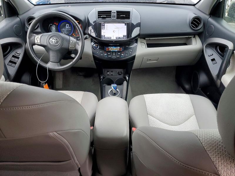 Photo 8 from auction – 2013 TOYOTA RAV4 EV with VIN 2T3YL4DV2DW001708