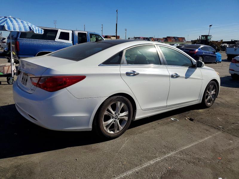 Photo 3 from auction – 2012 HYUNDAI SONATA SE with VIN 5NPEC4AC9CH310569