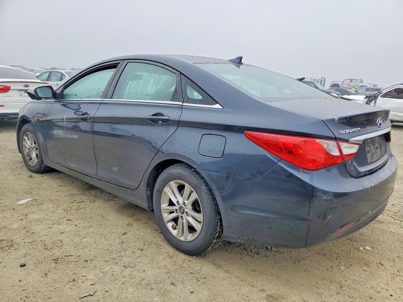 Photo 2 from auction – 2013 HYUNDAI SONATA with VIN 5NPEB4AC1DH776193