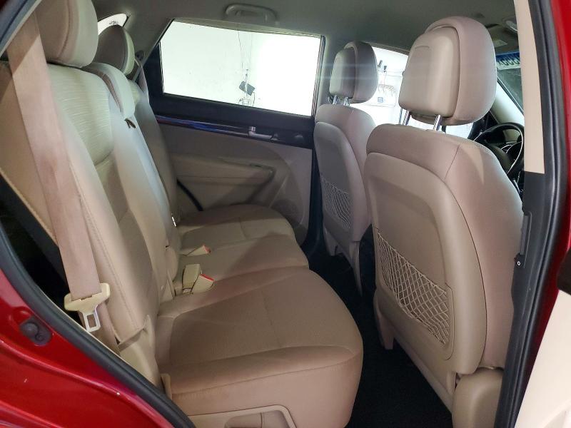 Photo 9 from auction – 2015 KIA SORENTO LX with VIN 5XYKTDA75FG589245