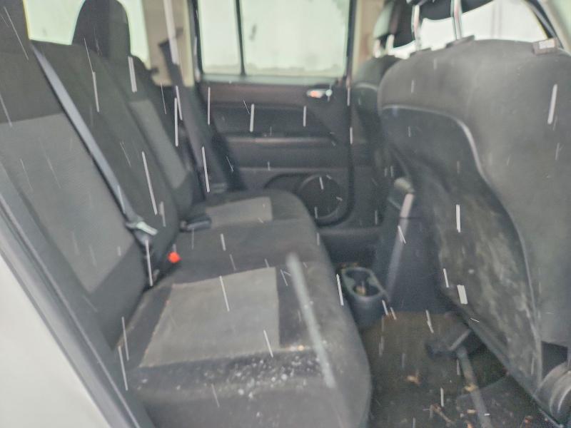 Photo 10 from auction – 2015 JEEP PATRIOT SP with VIN 1C4NJPBA5FD236260