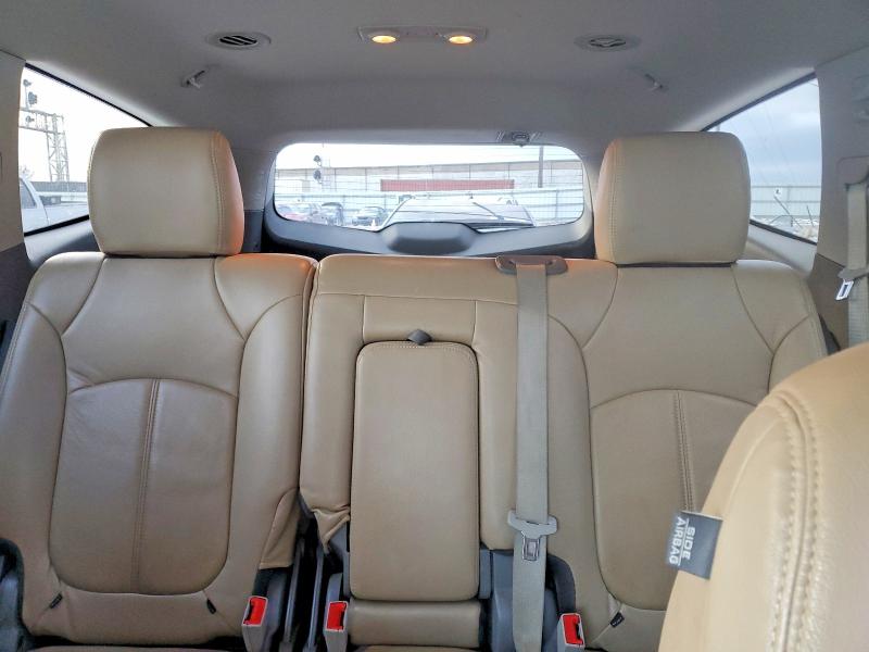 Photo 10 from auction – 2017 CHEVROLET TRAVERSE L with VIN 1GNKRFED1HJ203201