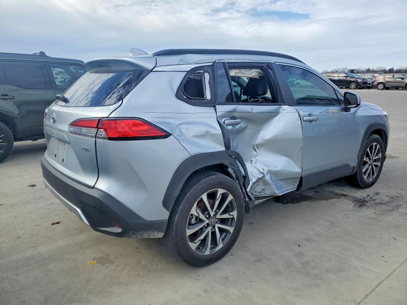 Photo 3 from auction – 2023 TOYOTA COROLLA CROSS with VIN 7MUDAAAG9PV062798