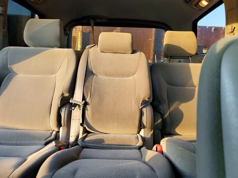 Photo 10 from auction – 2004 TOYOTA SIENNA CE with VIN 5TDZA23C44S107559