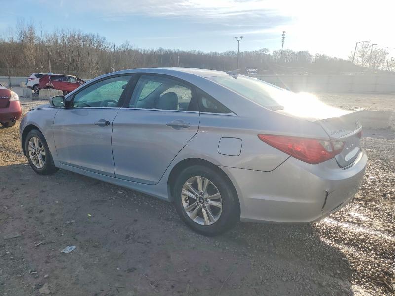 Photo 2 from auction – 2013 HYUNDAI SONATA GLS with VIN 5NPEB4AC1DH791549