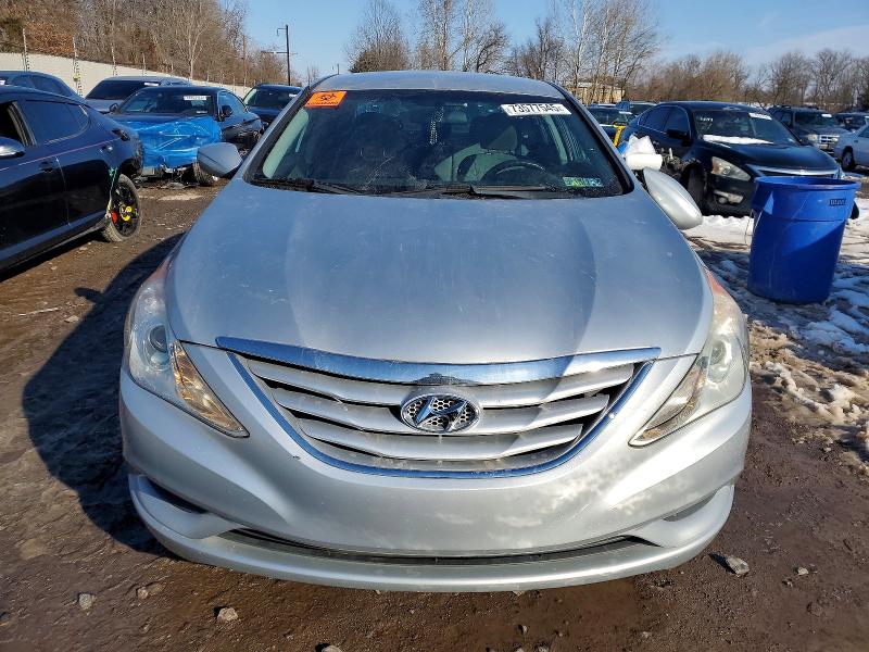 Photo 5 from auction – 2011 HYUNDAI SONATA GLS with VIN 5NPEB4AC6BH206185