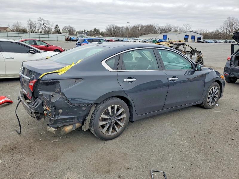 Photo 3 from auction – 2017 NISSAN ALTIMA 2.5 with VIN 1N4AL3AP6HC113654