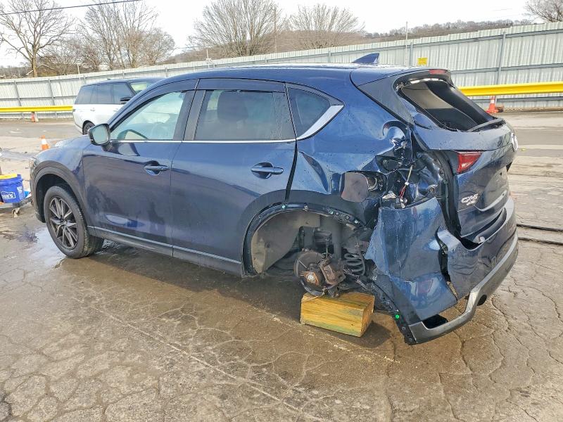 Photo 2 from auction – 2018 MAZDA CX-5 TOURI with VIN JM3KFBCM2J0407330