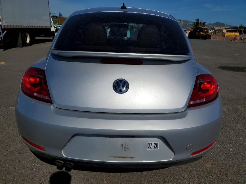 Photo 6 from auction – 2015 VOLKSWAGEN BEETLE with VIN 3VWF17AT0FM607141