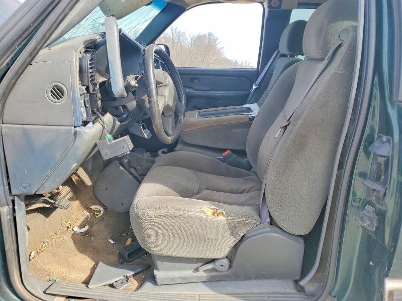 Photo 7 from auction – 2003 CHEVROLET SILVERADO with VIN 2GCEK19T031110915