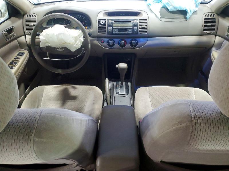 Photo 8 from auction – 2002 TOYOTA CAMRY LE with VIN 4T1BE32K22U005704