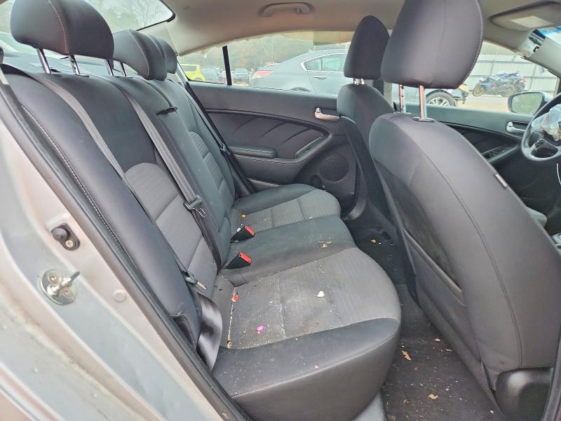 Photo 10 from auction – 2018 KIA FORTE with VIN 3KPFL4A71JE245645