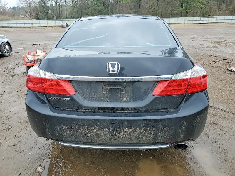 Photo 6 from auction – 2015 HONDA ACCORD with VIN 1HGCR2F87FA015367